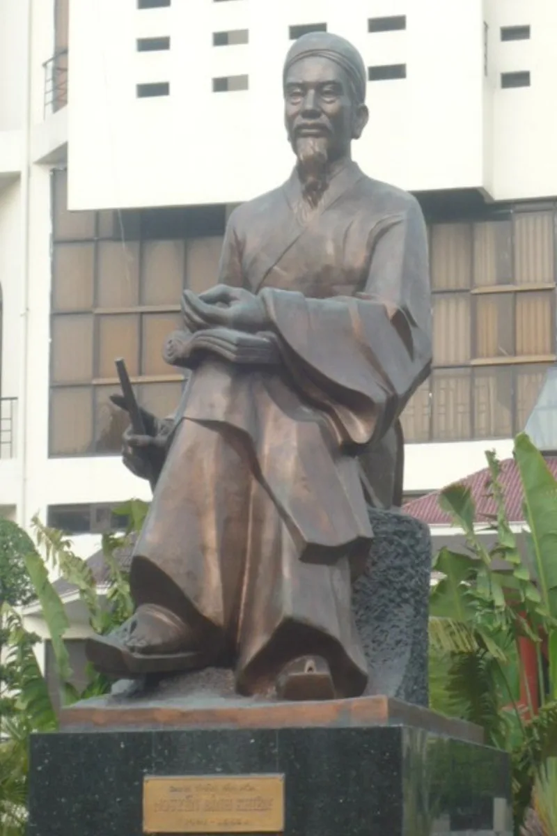 Tuyển thơ Nguyễn Bỉnh Khiêm